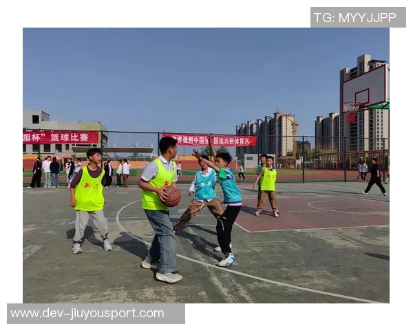 篮球志愿者:用热情与奉献点燃青春梦想的赛场故事